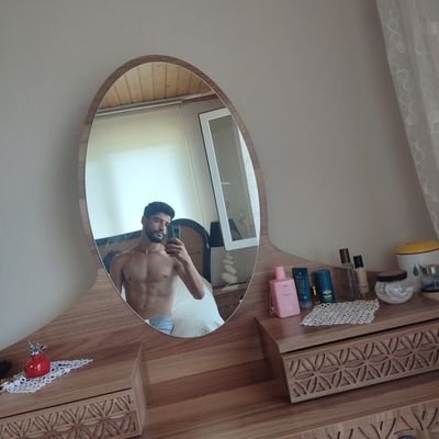 mertccimen's profile picture. 77