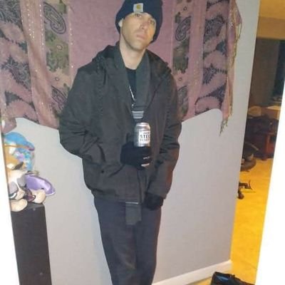 BrentMa29382661's profile picture. I drink ,smoke and make music and I dont like skinny Jean's lol, I'm a person that like to stay ambitious and motivated to make it and to live life