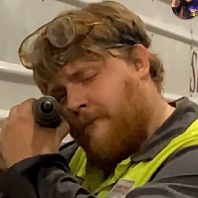 Whattap dude.
I make beats sometimes, check out Newbit on https://t.co/UGjHVA80ny.