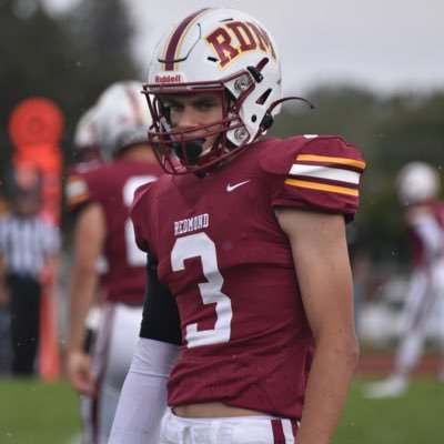 CDickerson33's profile picture. Redmond high school OR Class of 2023 6’1 170 #3 First team all Conference, Honorable Mention 5a all state CB https://t.co/LKoc9YQAS6