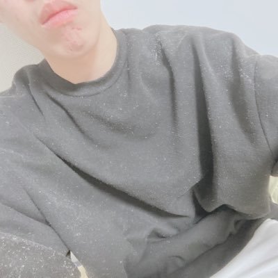 nanisunnen2001's profile picture. なにもしてない 23歳 飲みに行くの好きー 邦ロック好きです🎸 雰囲気はdm