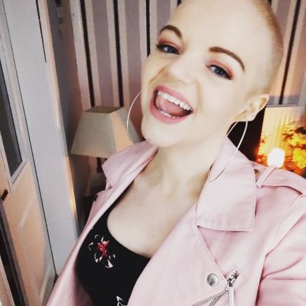 Bald Chick, Blogger, Minimalist, with a Coffee Addiction
Fibromyalgia Advocate & Charity Founder #FibromyalgiaIreland

Email: sillyscrapbook@gmail.com