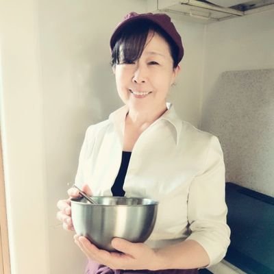 yoona7888's profile picture. ローヴィーガン認定校鳥取西部校/ロースイーツパティシエ/ロースイーツ教室の開催/ロースイーツオンラインスクールBLESS主宰/２１日間デトックス/ローフード、分子栄養医学を用いたダイエット指導