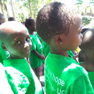 2painOfficial's profile picture. Non government organization
we are here to restore hope to orphans, homeless kids, Widows and vulnerable families,We call  for your help and support #donate👇