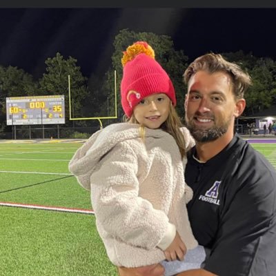 CoachHodge_'s profile picture. Girl Dad | NASM - CPT, PES, FNS | OC @RuggedRams