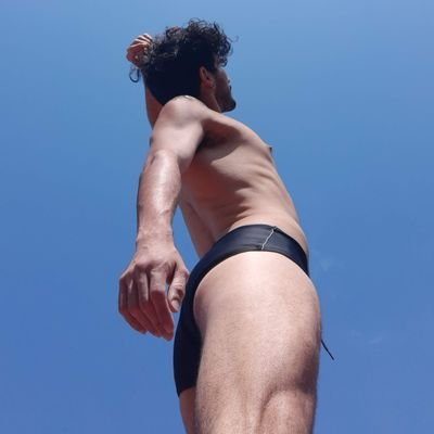 Vai um pouco de putaria aí?
🔞
●Um gato no cio
●Futuro engenheiro
●Designer
●Modelo