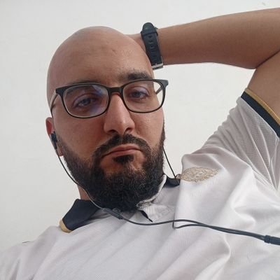 Forex Trader, Entrepreneur, IT specialist, interested in books, travel, Economy and Finance.