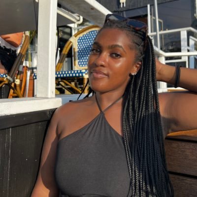 sarahwig00's profile picture. 