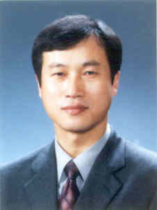 wealltraveller's profile picture. 역사와 세상의 움직임에 관심이 많고, 뭇 생명을 사랑하는 사람