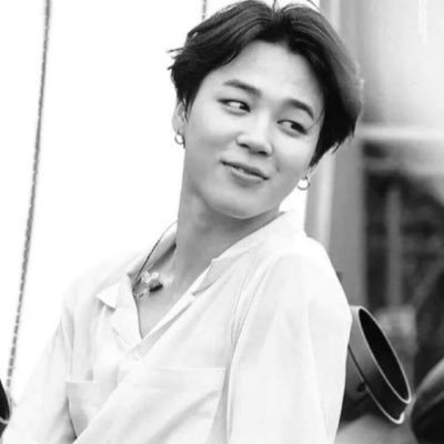 shark_bait7's profile picture. Hi ! I’m SharkBait ! 💜💜💜💜💜💜💜 OT7; 2017 AMA’s ARMY; favorite wholesome content - Great British Bake Off, Parks & Rec & Bangtan 😊💜🥳