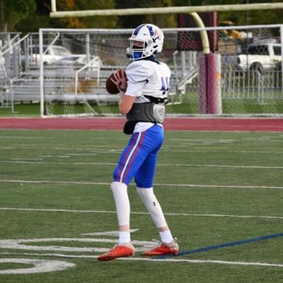 San Joaquin Delta JUCO | ⭐️⭐️ QB | 3.8 GPA| 253-459-5055 | 6’5 , 180 | NCAA ID #2201417082 |