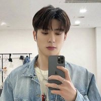 Jeiro. (@kobtail) 's Twitter Profile