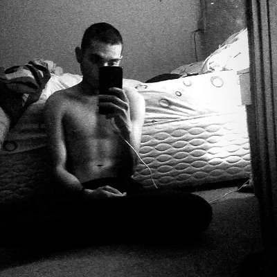 c0p4n0's profile picture. Tengo 25 años, signo géminis y mas chilenos que los porotos.
Me gusta todo lo que tenga que ver con el mundo geek, manga, anime, series y películas