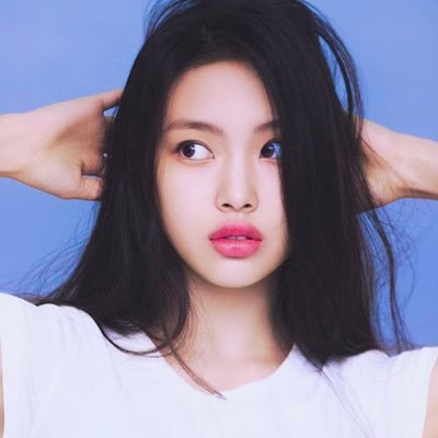 chewrze's profile picture. #NewJeans🎡