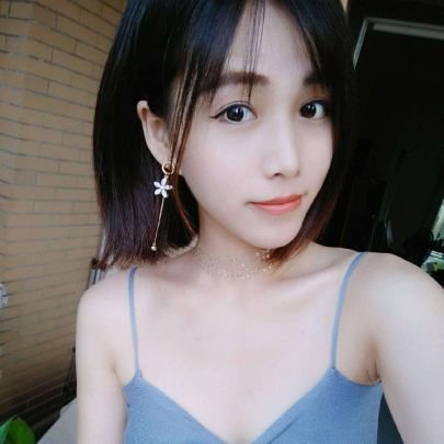 그냥 저 아껴주고 사랑해줄수잇는 남친찾고싶어요. ㅋㅌ에서 깊게 얘기나눌수잇엇으면 좋겟어요. 01080719163❤❤