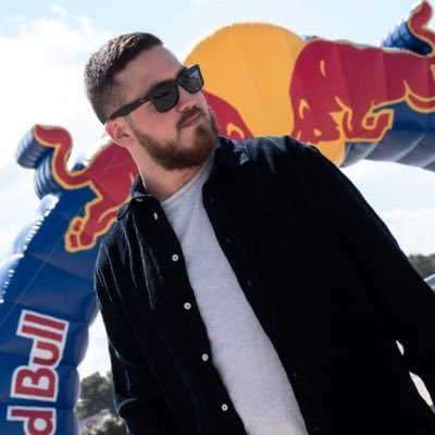 🎮 Gaming Marketing Manager @RedBullFrance
#RedBullCheckpoint 🕹 
#RedBullTourInfernale 🏢