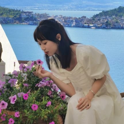 qiuqiu00409's profile picture. Favorite Gun Napat Na Ranong💛
                  #gunnapatn #AmmoforGN #magusMG