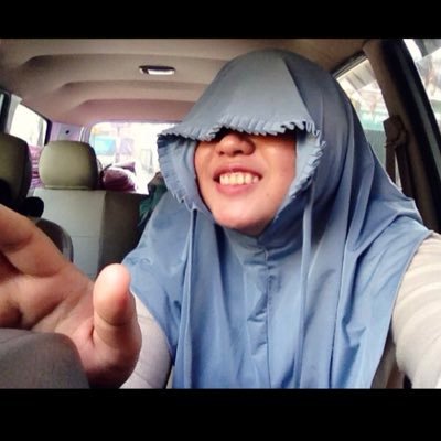 ticqaolimvia's profile picture. Ibund anak TIGA, siap tempur buat anak dan SUAMI 😊