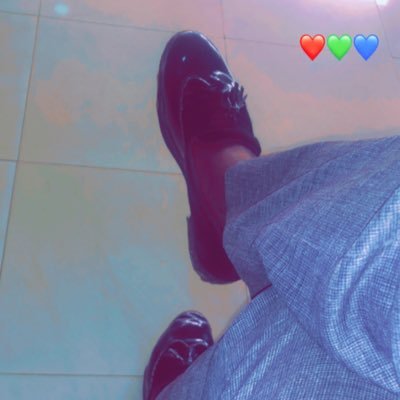 Dealer : ALL APPLE PRODUCTS AND ACCESSORIES. LAPTOP & AIRPODS