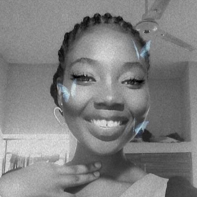 Favour_ovayoza's profile picture. 