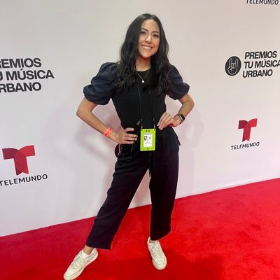 24 |PR• Ig: nicolelorrainerivera • A winner is a dreamer who never gives up ✨♡ Comu| Productora en Telemundo 🎬 • Always Good vibes ❂ NATAS SSPA Winner 🏆