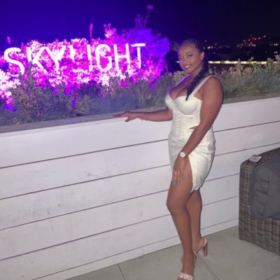 B_SymoneR's profile picture. LDN | BCU | Teacher | Poet | Bspoke