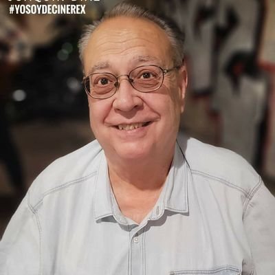Jubilado. Licenciado en Historia por la Universidad de Murcia.