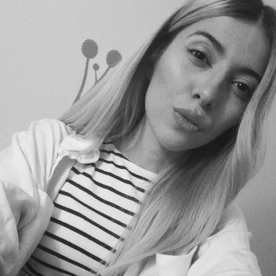 InOoZzZlalala's profile picture. Fashion design addict |MUA | 28 | ♊