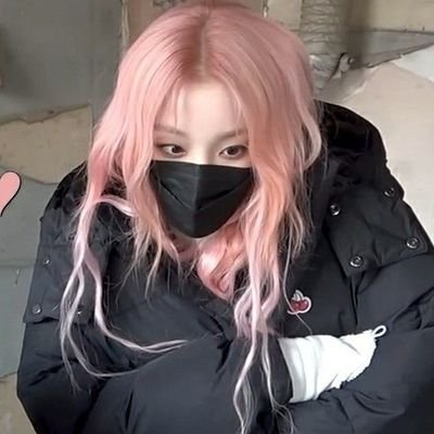 .•｡+|⁸ゝ…sᵗʳᵃʸᵏⁱᵈˢ|ıılı¹⁶ゝ…ᴄʰᵃʳˡᵉˢ ˡᵉᶜˡᵉʳᶜ|ıılı⁴⁦ゝ…ʙˡᵃᶜᵏᵖⁱⁿᵏ|ıılı¹⁶ゝ…ɪⁿᶠᵖ|+｡•.