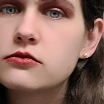 LeahFoxx_Writes's profile picture. Trying out this #romance #writer thing
The Glowshire Queen and For a Golden Rose are both available on #KindleUnlimited