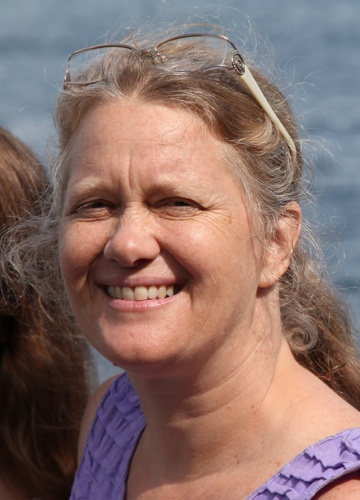 daughterofemmy's profile picture. pursuing photography, painting and printmaking#and