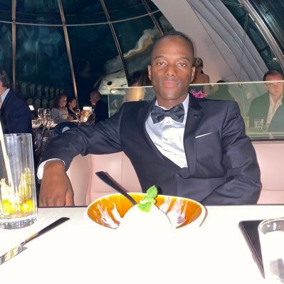 RozayGn's profile picture. Angels never come twice. Rest in Heaven Bailo 🕊. Ma réussite ne dépend que d'Allah ❤️.