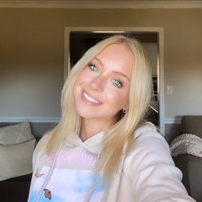 Having me in your life is like a treat of happiness🥰