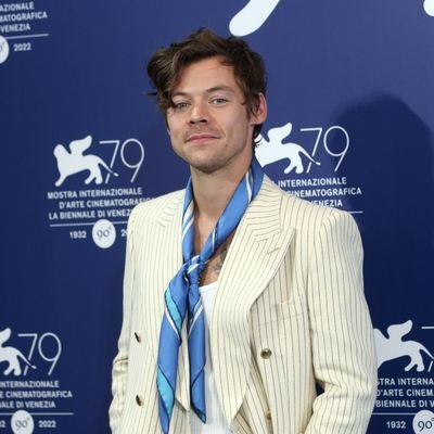 iHARRIE91_'s profile picture. ♡ 𝒔𝒂𝒗𝒆 𝒑𝒍𝒂𝒄𝒆 ♡
@Harry_Styles @Louis_Tomlinson @annemarie


 @onedirection ❤️💛🇨🇮💚💙