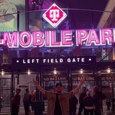 #GirlDad✝️ #ForTheA #2021WorldSeriesChamps #DirtyBirds #RiseUp #GBO #WeAreTheA #ThunderUp