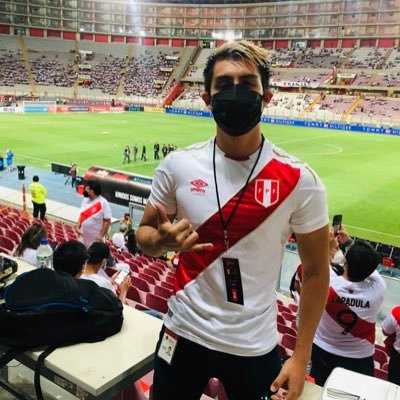 Periodista de @LaRepublica_pe @diario_libero | Correo: jose.balta@glr.pe | Amante del deporte | Opiniones a título personal