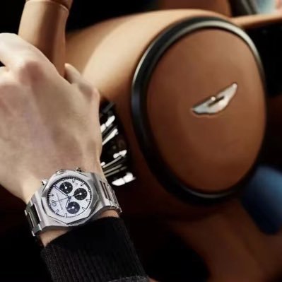 SandyMo54745687's profile picture. 🌍咨询购买Wechat：RR89816   💯顶级复刻，六年实体工作室，业内天花板 ⌚️专注只为高端客户服务 🤒朋友圈每日更新实拍图 ✈️全球直邮3-5天 😎顶级圈层社交，体验奢华人生