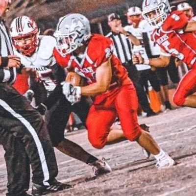 5,8 175lbs GPA 3.0  Hudl highlights: https://t.co/Qiy8BJelxi