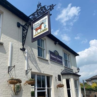 Horse and Groom Pub. Sudbury, Suffolk! Come in, enjoy the atmosphere and have the best time 🤩