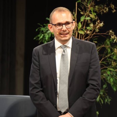 Senior Vice President & Global Managing Director The Adecco Group #Ladisciplinadellevendite il mio blog. Le mie idee su #Lavoro e #Dipendenzepatologiche.