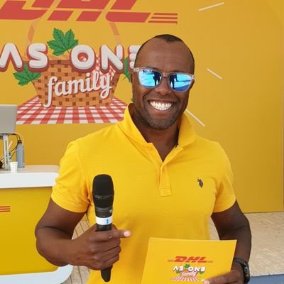 alitinaz's profile picture. Entertainment