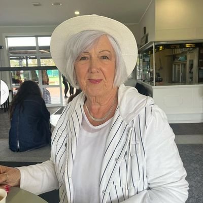 Antonia1846's profile picture. A Deus seja a glória