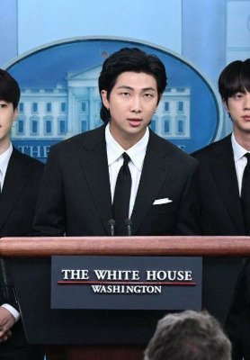 ●■●لطفا اگر طرفدار گروه BTS نیستید فالو نکنید.●■●
💜💜💜💜💜💜💜
حتی اگر پاهام خونریزی کنن، من کنارت می ایستم
please you stay alive :)