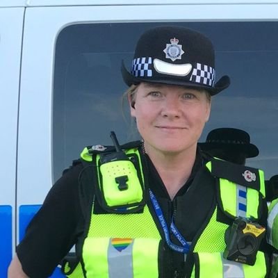 Superintendent @BTP Commander for Midlands. 
Pls don’t report crime here; #TextBTP 61016 call 0800 40 50 40 ( emergency 999)


#It'sMyLife
 🚴‍♀️