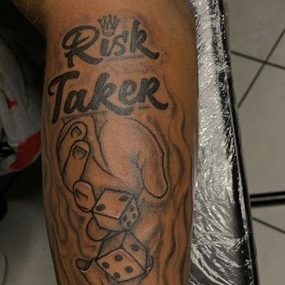 🔥🤦🏾♂️ Not even sure , But cool layed back hustling fat nigga, Keep dat 💩 ova Dee fr, 💵💼🔥🖕🏽🖕🏽🌴🍀☘️🌿🌱 Best In Town