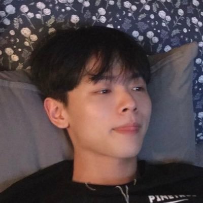 CCHGLGL's profile picture. 