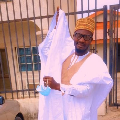 A Chattered Public Administrator, Islam is my religion, black Yoruba man, An Advocate for good governance, sweet 💕 husband and a loving caring father. 💅 💕