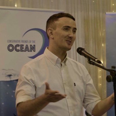 🌊 Ocean Advocate 🌳 Conservationist 🦈 Director @CFOTOCEAN 🌍 Ambassador @cen_hq
