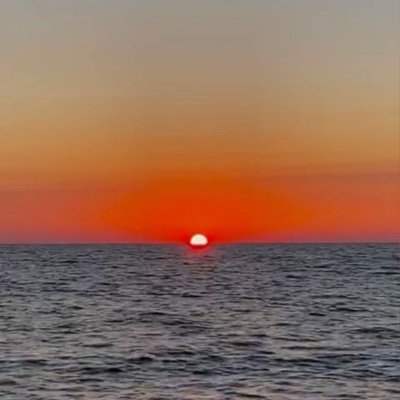 Emauma1's profile picture. 