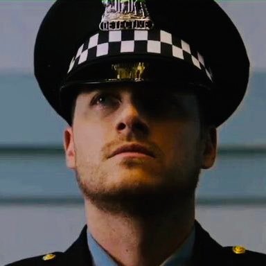 Jesse Lee Soffer playing Detective Jay Halstead.